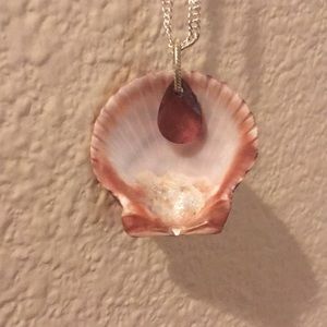 Sterling silver chain w shell charm